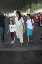 Mini Mathur snapped at airport on 17th March 2016